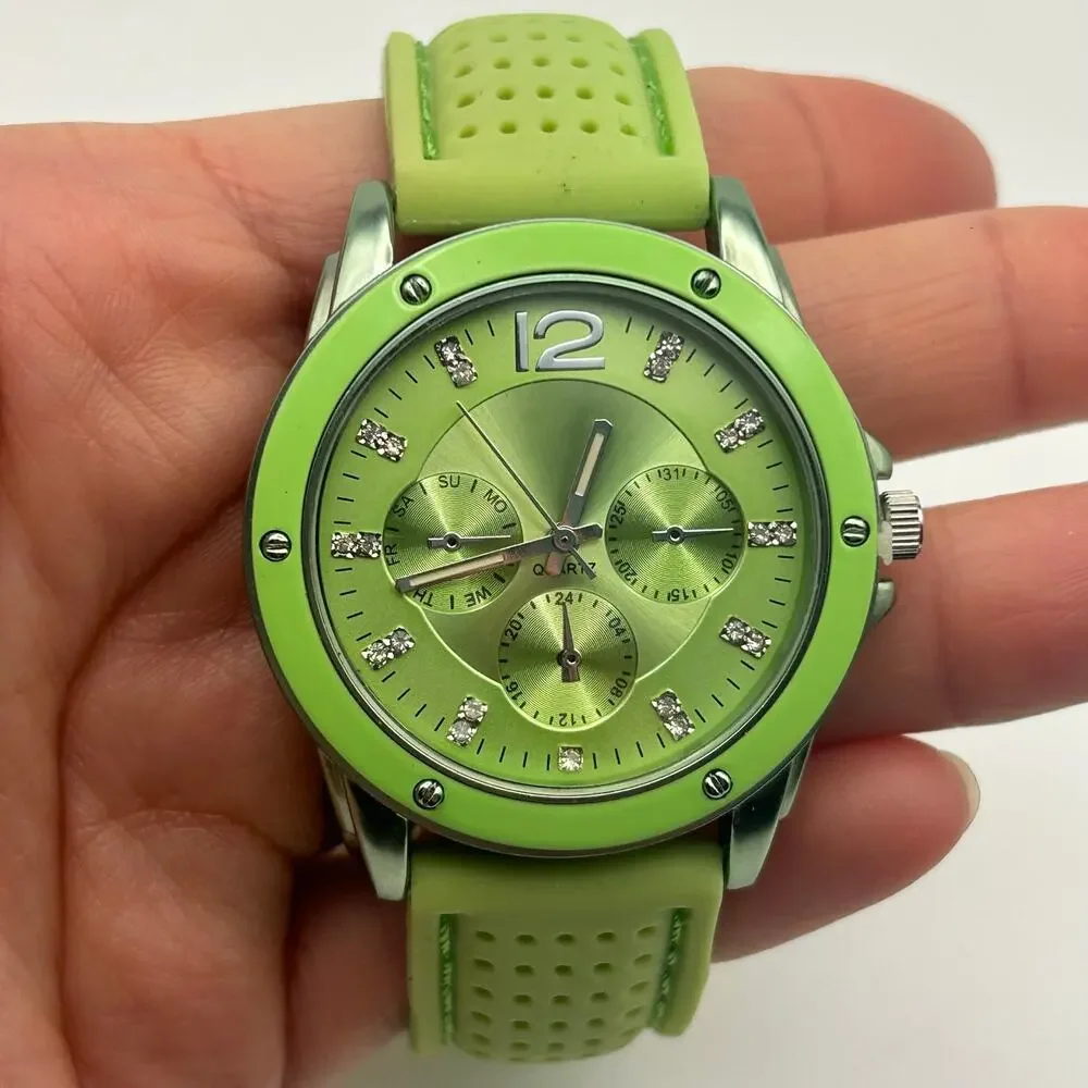Green Quartz Watch Rhinestone Dial Silicone Strap Fashion Casual Wristwatch - Picture 7 of 8